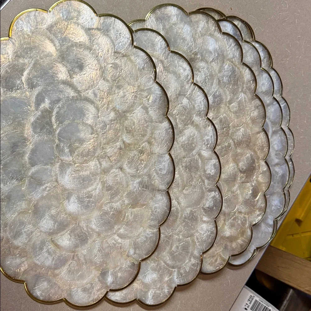 Mother of Pearl Vintage Capiz Shell Scalloped Placemats - 6 in the set - Picture 2 of 2